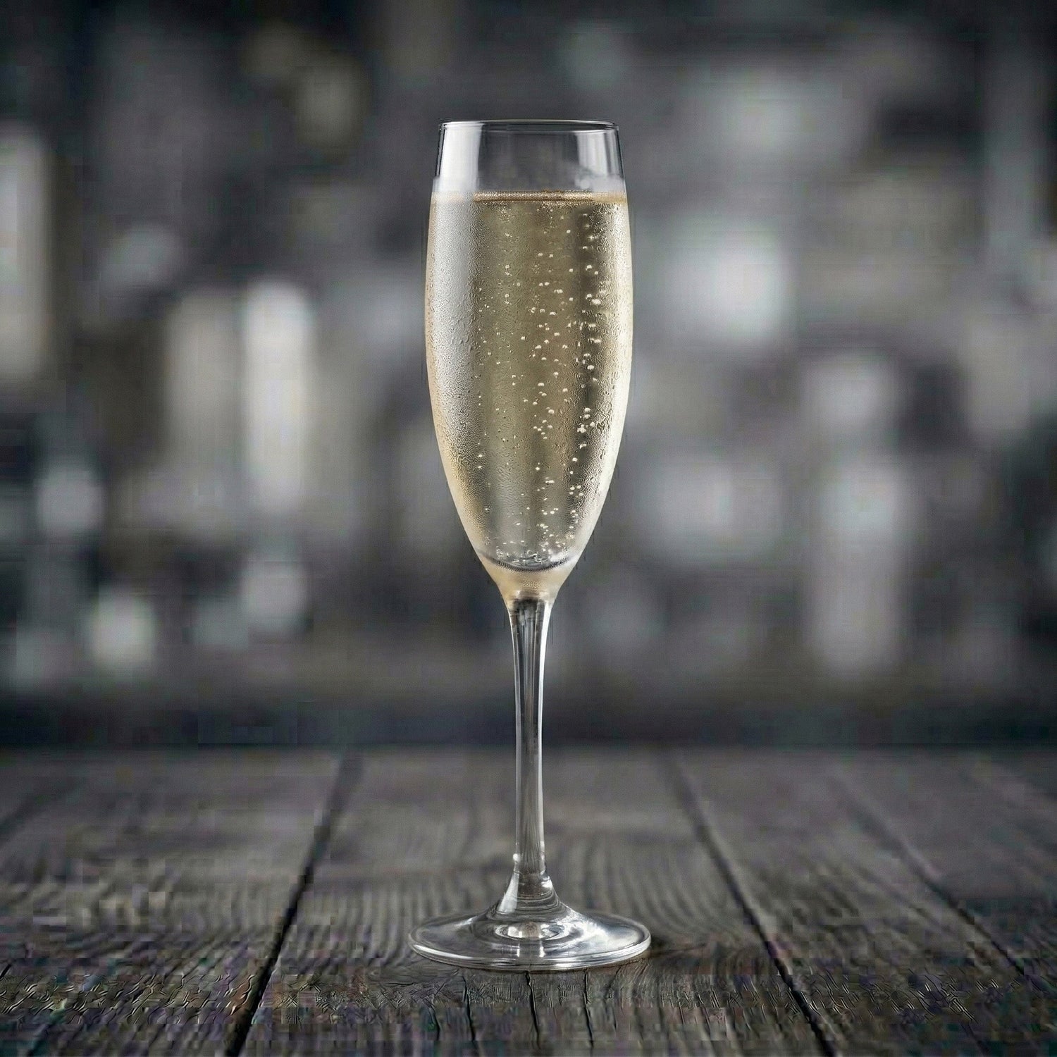 Champagneglas fyllt med champagne