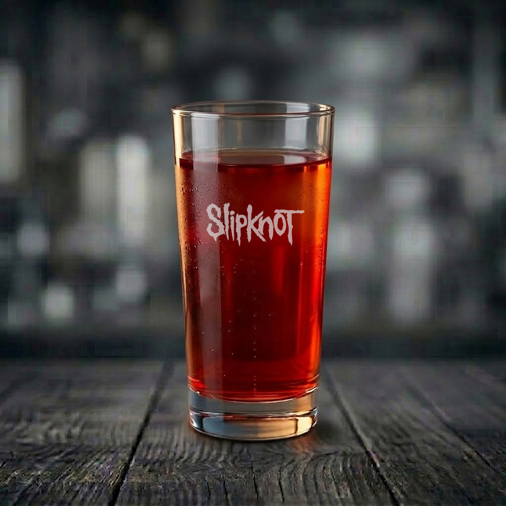 Drinkglas med Slipknot motiv